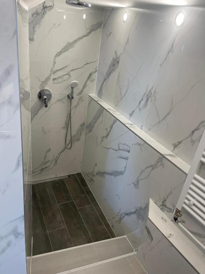 Apartment Seven Брела Екстериор снимка