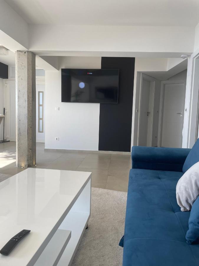Apartment Seven Брела Екстериор снимка